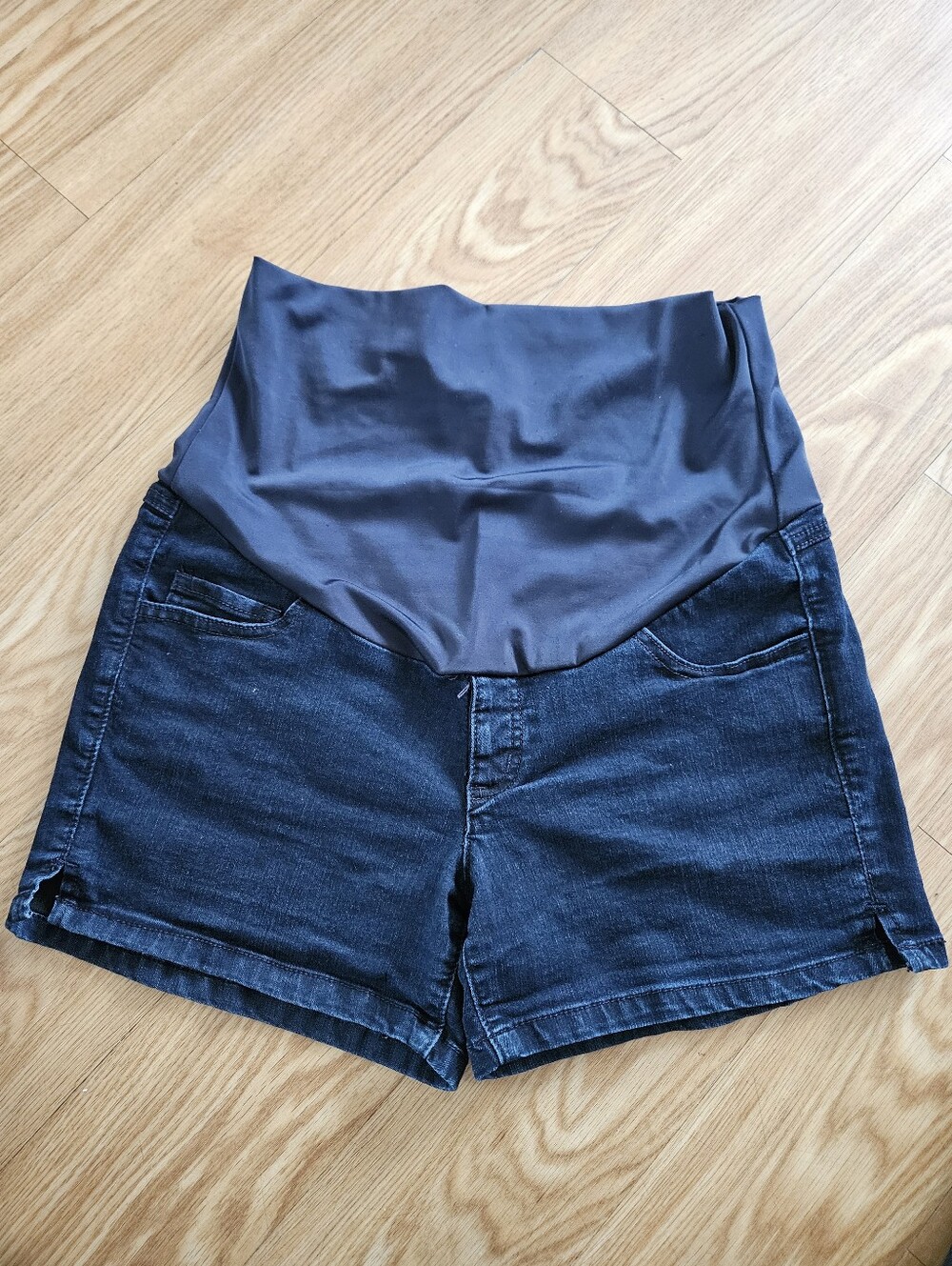 Maternity Denim Shorts with Stretch Waistband - Dark Blue